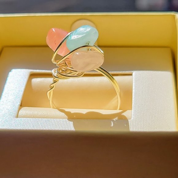 Hey, I'm Jules. I Accept All Reasonable Offers! I Make Hand-Crafted Jewelry! HMU - Picture 4 of 9